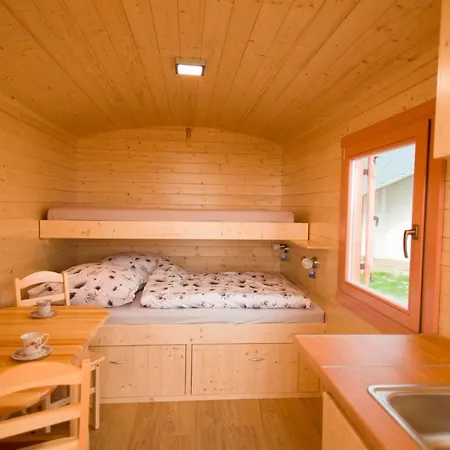 Camping Schaeferwagen 2 *